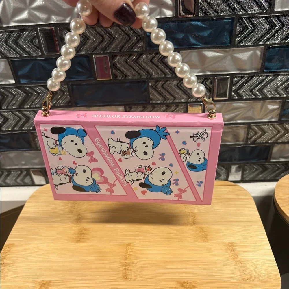 Charming Snoopy Pink and Blue Eyeshadow Palette